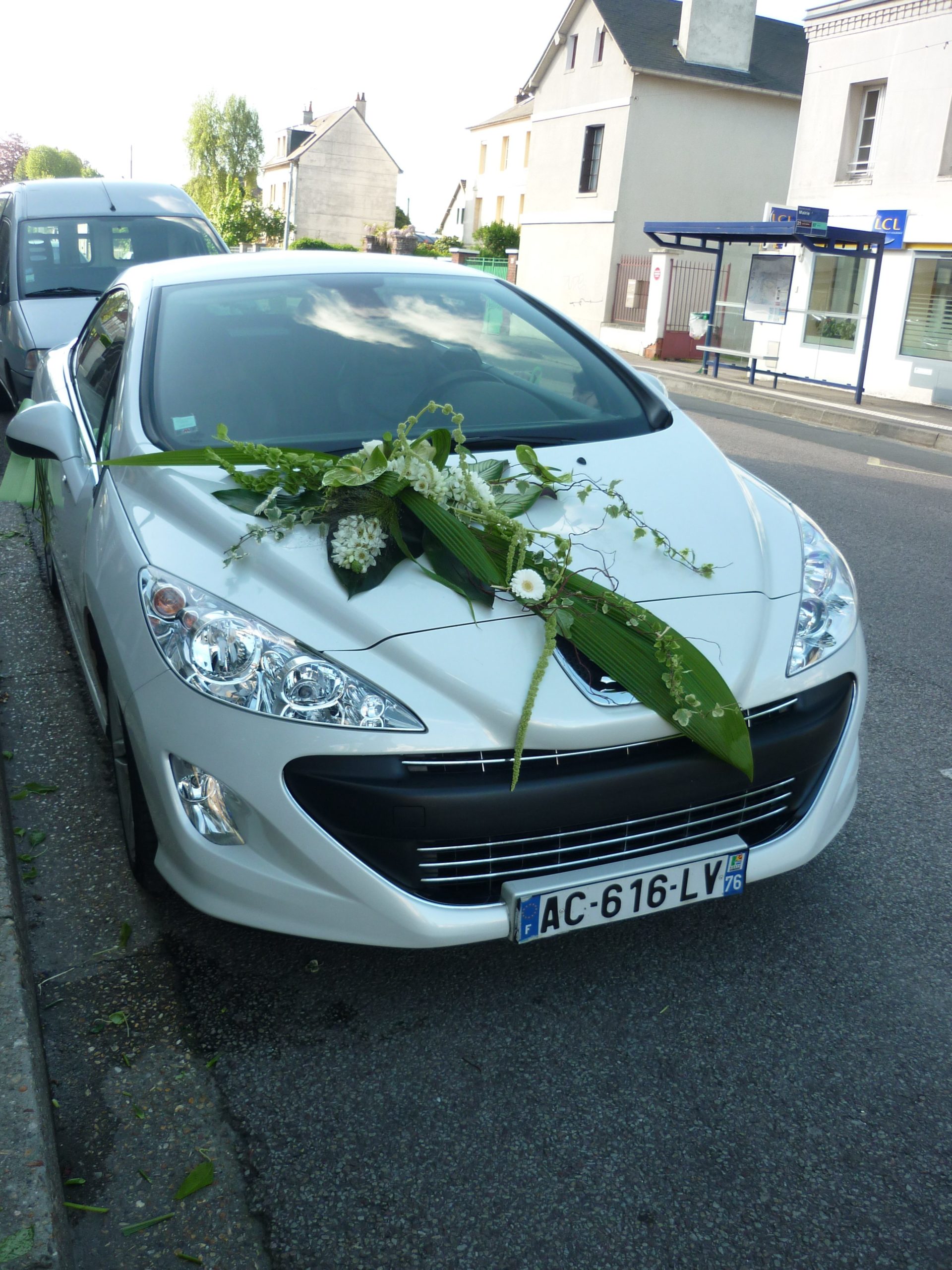 Ornements De Voiture De Mariage Image stock - Image du fête, église:  72587985